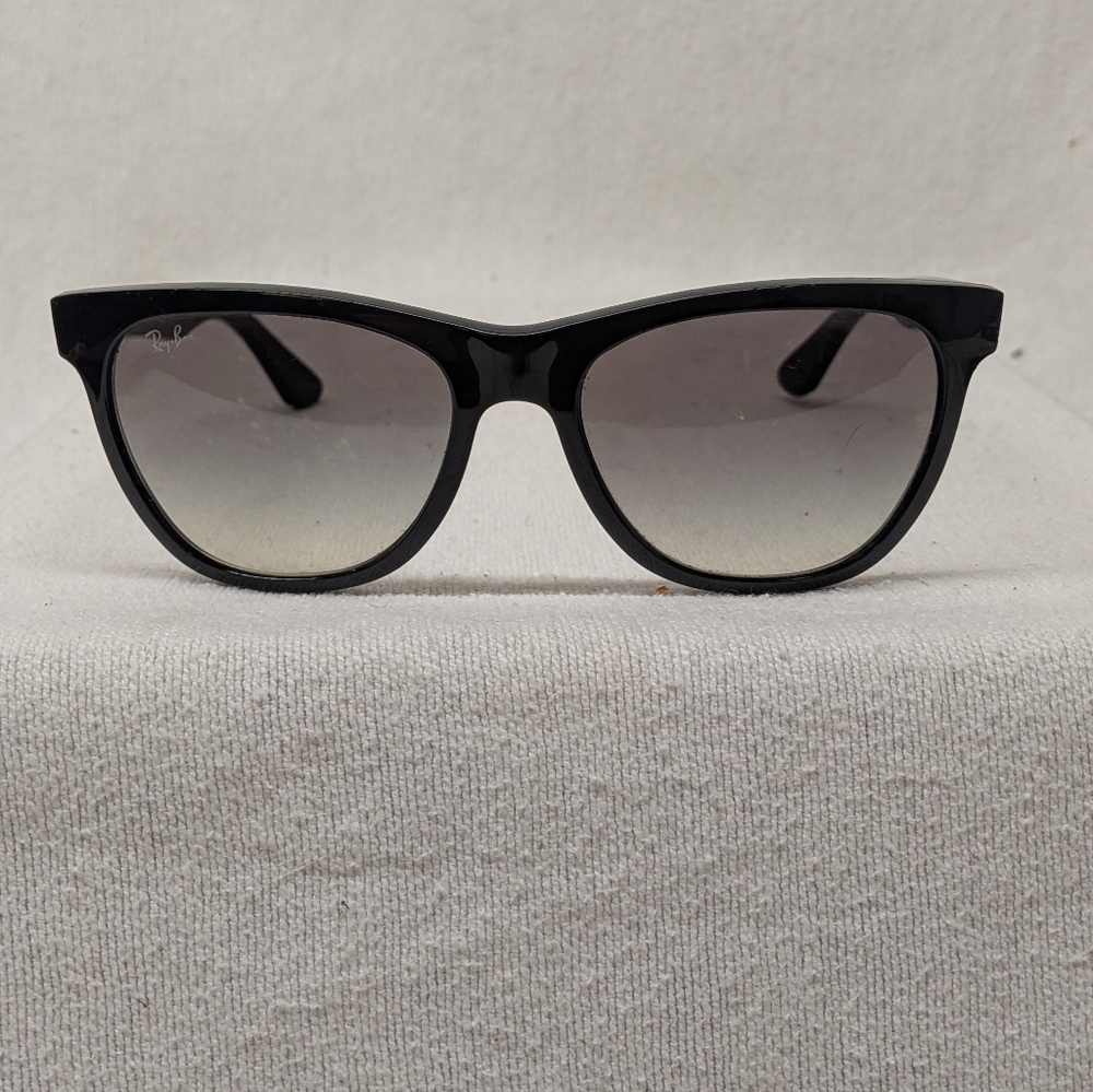 Ray-Ban RB4184 Sunglasses, Black Frames, Light Grey Lenses